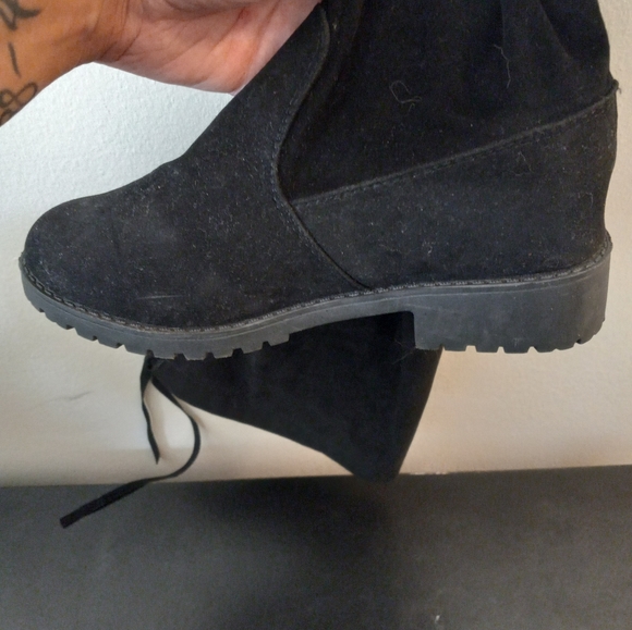 Over-The-Knee Suede Boots 👢 - Picture 3 of 5